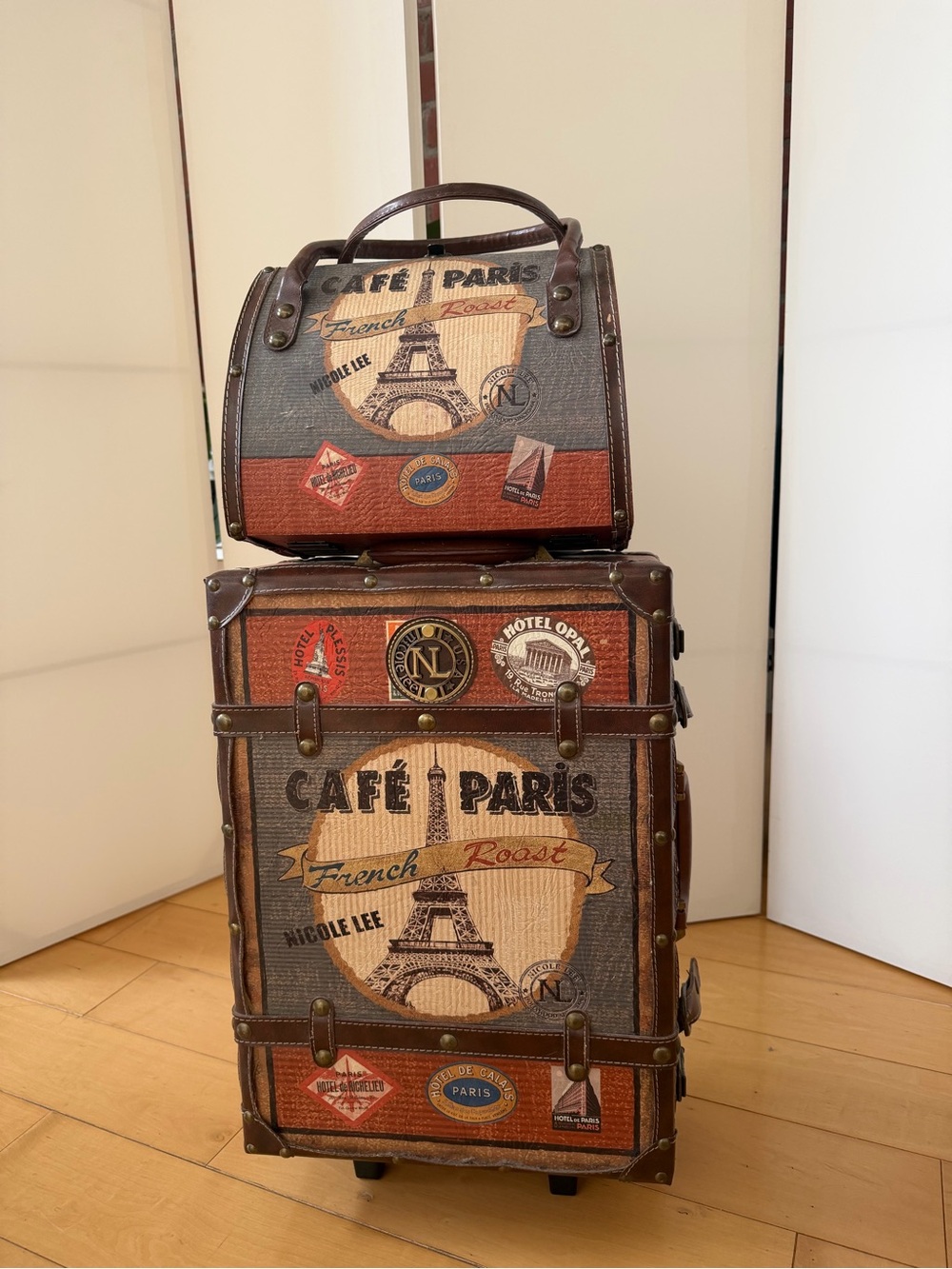 Nicole Lee Café Paris Vintage Trunk Carry-On Rolling Suitcase & Mini Trunk Case